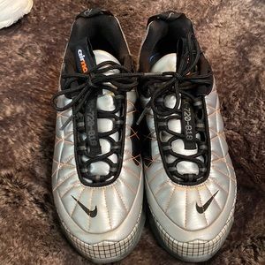 Nike MX-720-818 silver and black